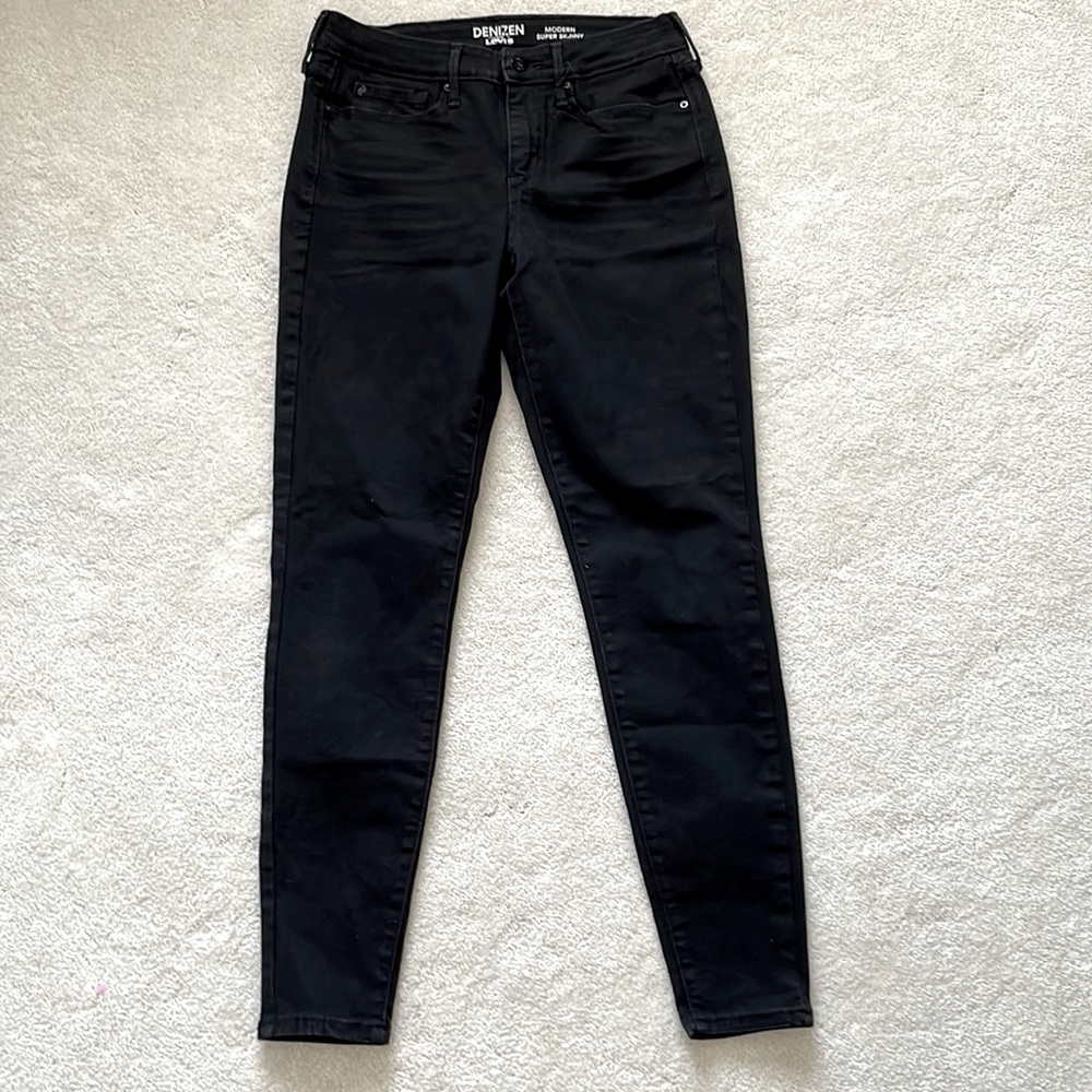 Black Pair of Skinny Jeans